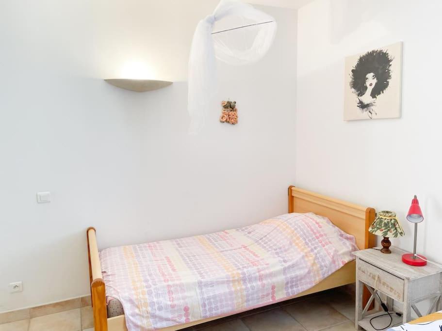 Petit Paradis . Pujaut Ngoại thất bức ảnh