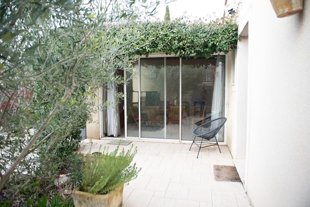 Petit Paradis . Pujaut Ngoại thất bức ảnh