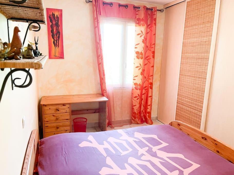 Petit Paradis . Pujaut Ngoại thất bức ảnh